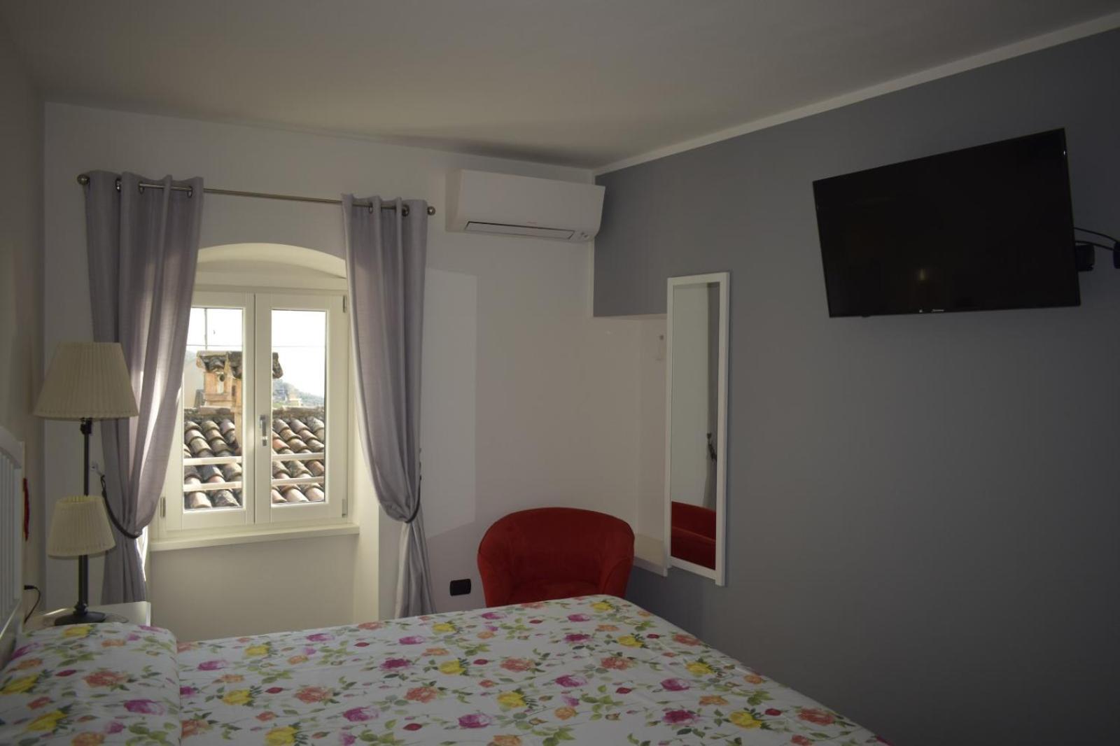 Appartamento Anna Brenzone sul Garda Eksteriør billede